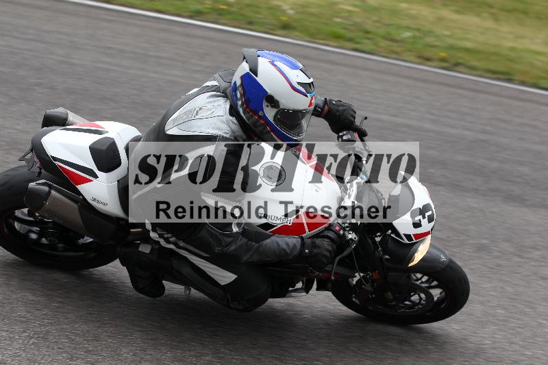 Archiv-2022/13 25.04.2022 Plüss Moto Sport ADR/Freies Fahren/3